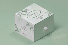 影响定制化妆品成品包装盒成本的关键选项 [吉彩四方]